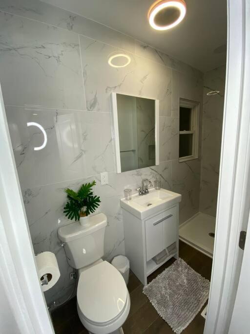 Villa Modern 3Bed 2Bath Ranch With Diy Art Porch 3Tvs And Huge Front Yard To Enjoy! Calumet City Exterior foto